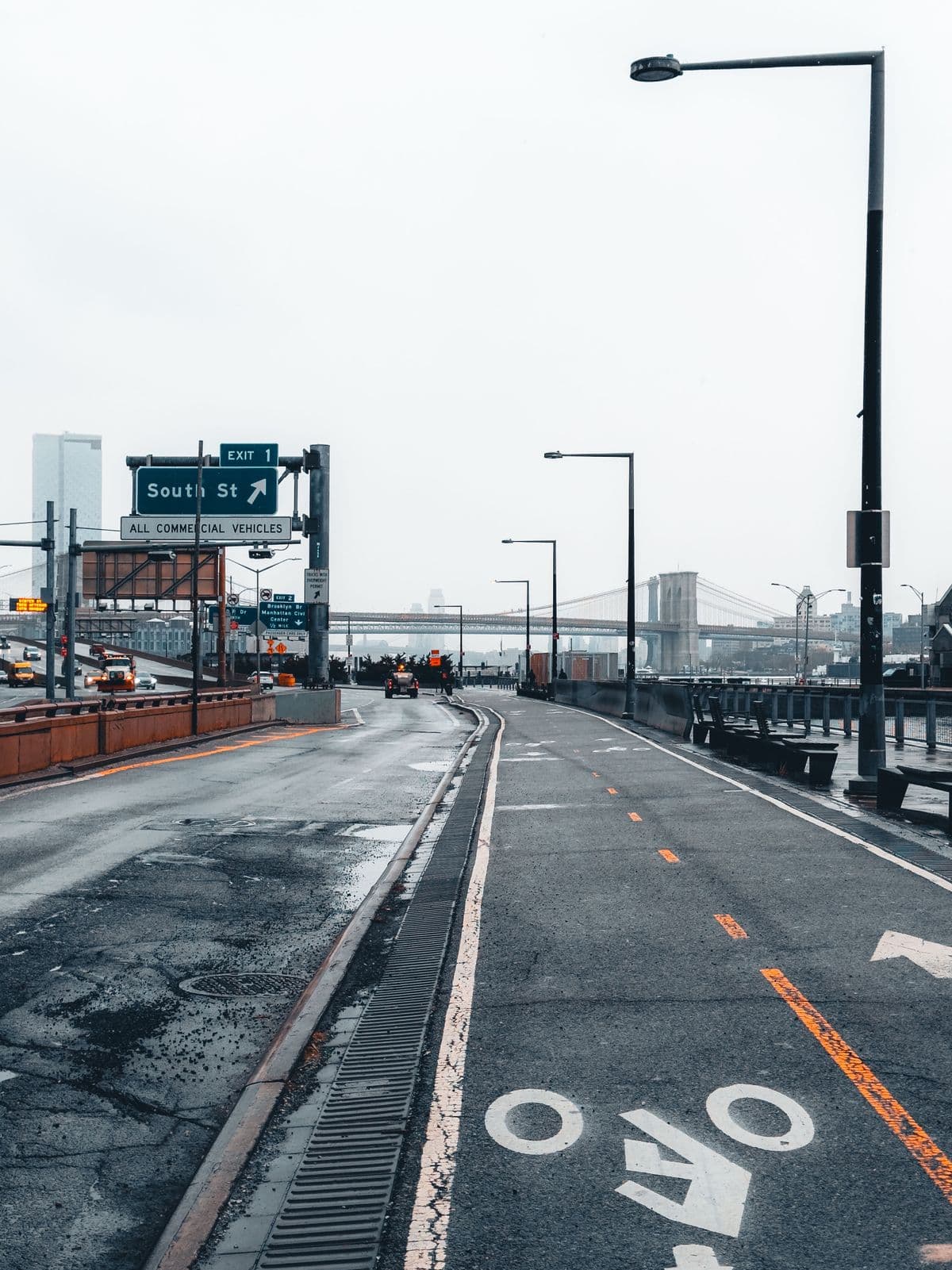 Bike lane and street near Brooklyn Bridge
